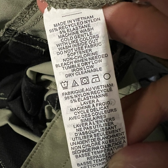 Eddie Bauer Women’s Cropped/ankle Pants - size 12 - Picture 7 of 7